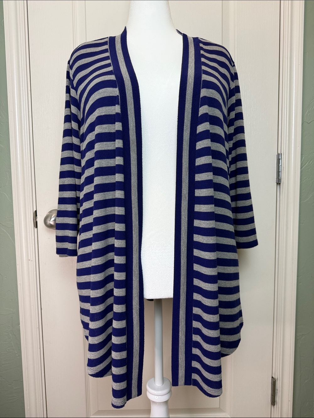 Torrid Striped Open-Front Women's Cardigan Sweater in Navy & Gray Sz 2X EUC
